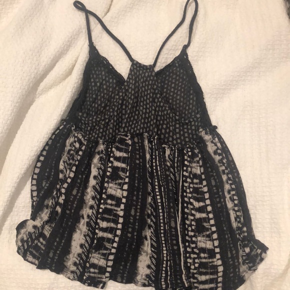 Size XS Black urban outfitters tank top - Picture 3 of 4